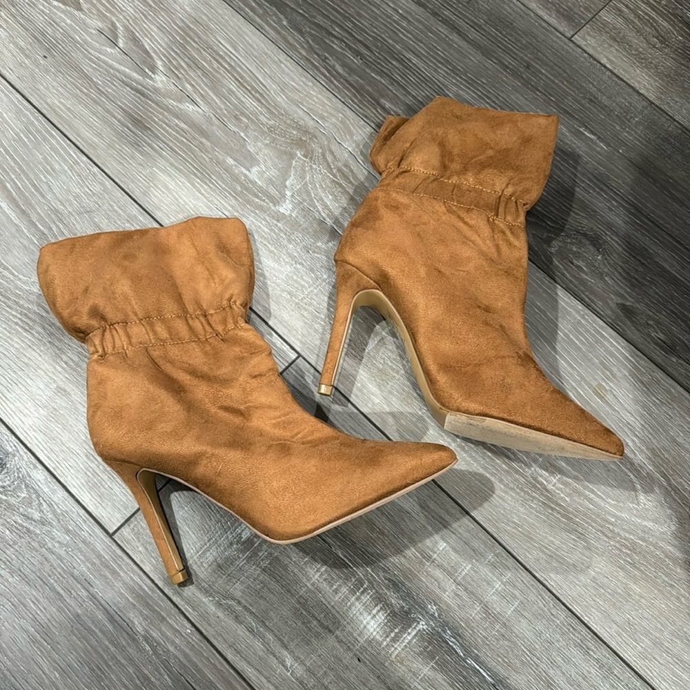 NWT! Express Slouch Ankle Booties‎
